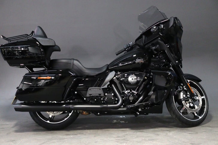 Harley-Davidson TOURING FLHXU STREET GLIDE ULTRA