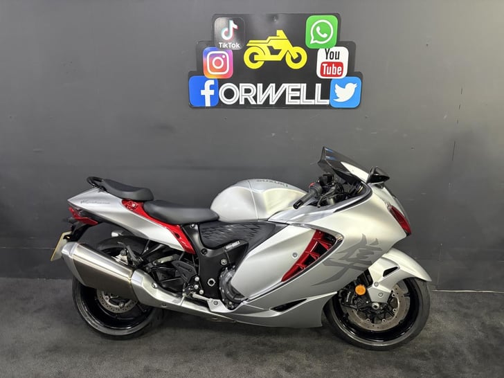 Suzuki GSX 1300 RRQZM2 HAYABUSA 