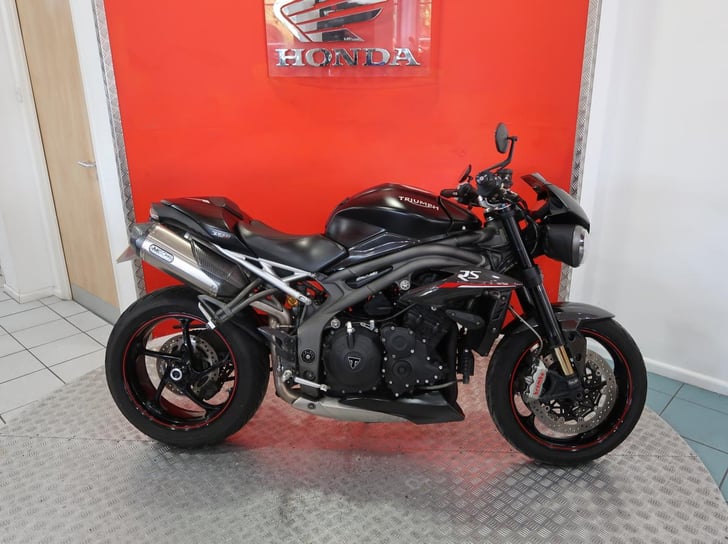 Triumph SPEED TRIPLE 1050 RS