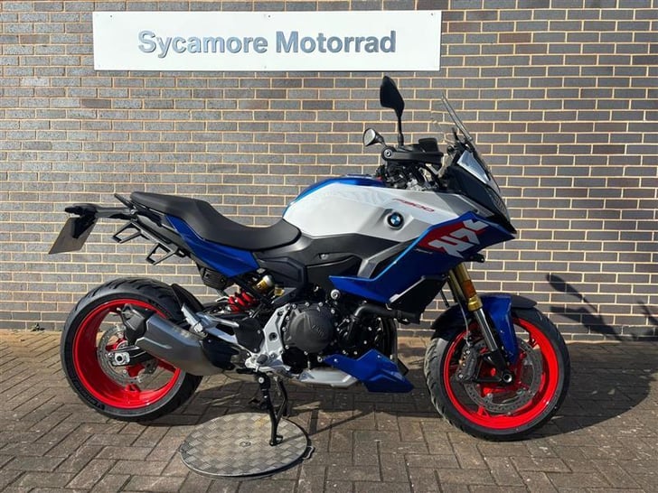 BMW F 900 XR