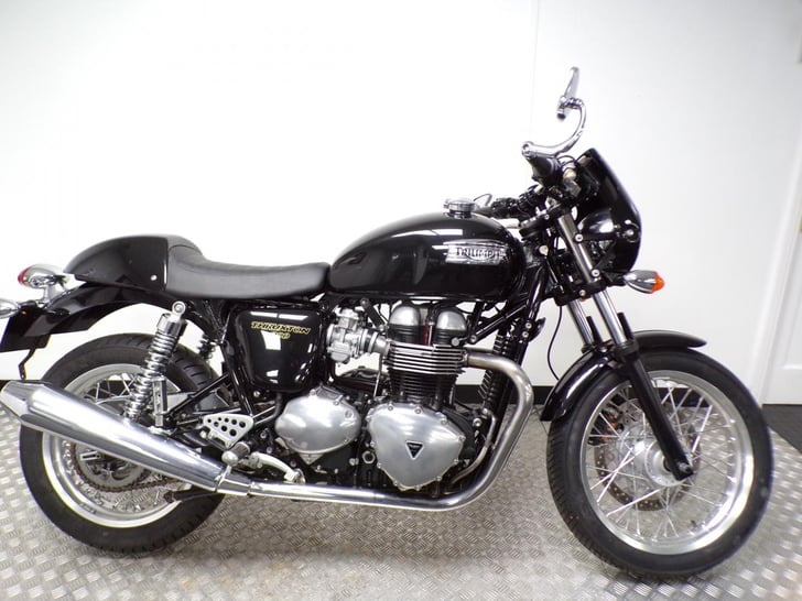 Triumph THRUXTON