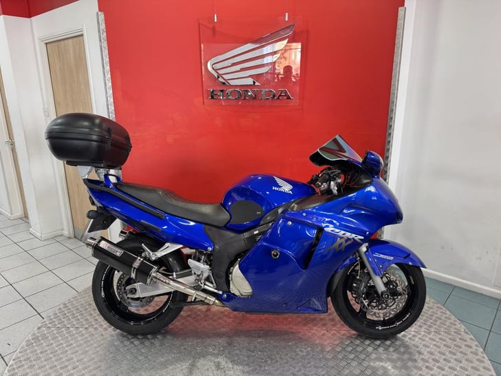 Honda CBR1100XX SUPER BLACKBIRD