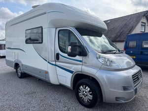 Watch video of Auto-Trail NAVAJO NAVAJO in Preston