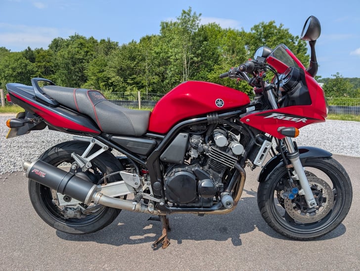 Yamaha FZS600 FAZER