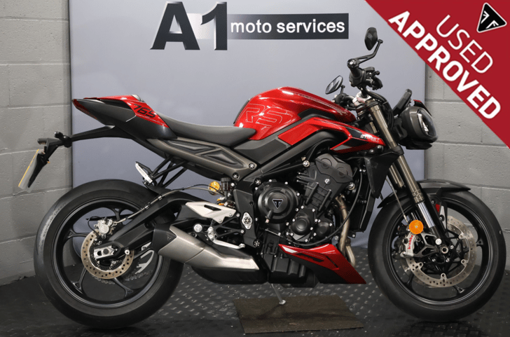 TRIUMPH STREET TRIPLE 765 RS