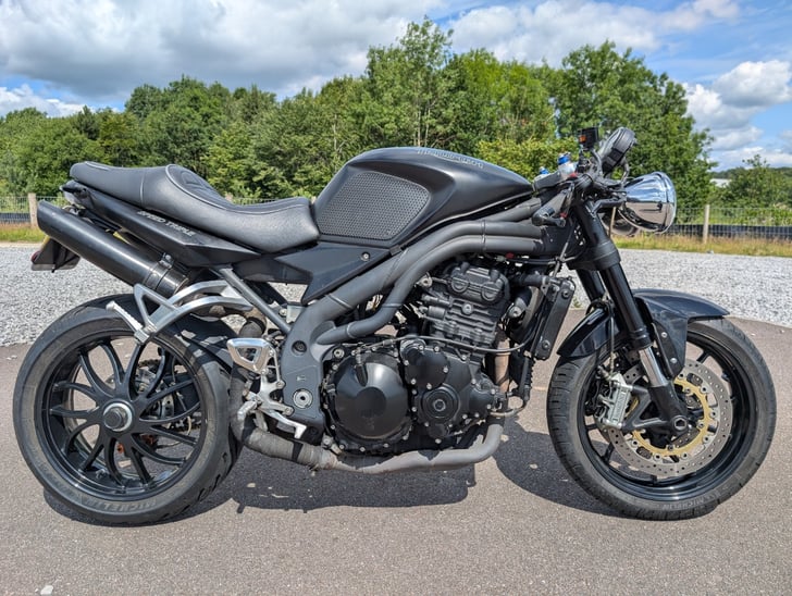 Triumph SPEED TRIPLE 1050