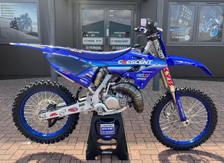 Yamaha YZ125LC 