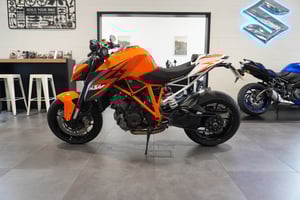 KTM 1290 SUPER DUKE R