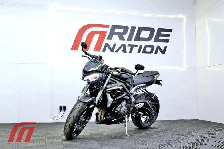 Triumph STREET TRIPLE RS