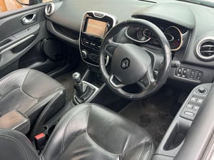 Used Renault CLIO CLIO 1.5 DCI ICONIC 25 NAV EURO 6 (S/S) 5DR for sale in Chesterfield | Image 2