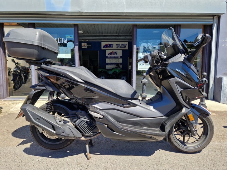 Honda FORZA 125