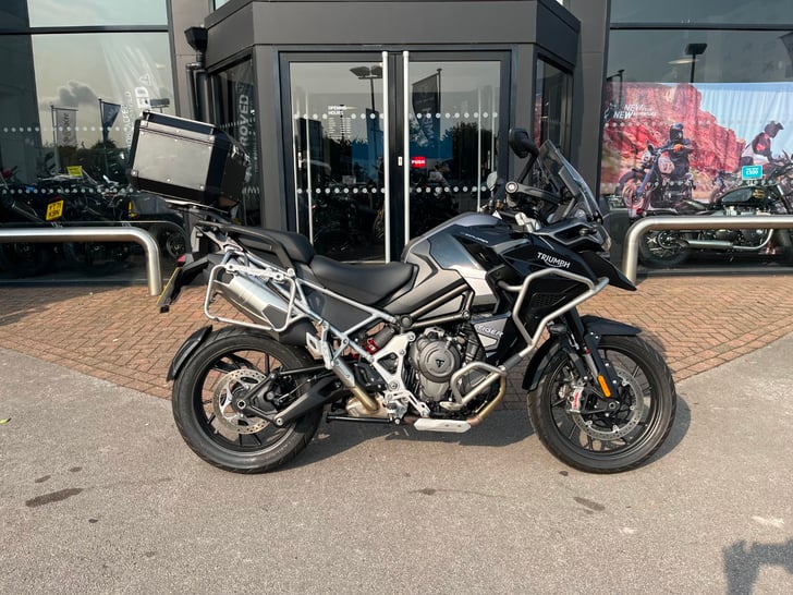 TRIUMPH TIGER 1200 GT EXPLORER