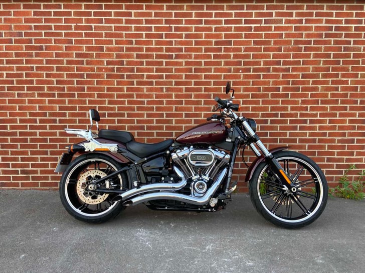 HARLEY-DAVIDSON FXBRS BREAKOUT 114 1868 1 