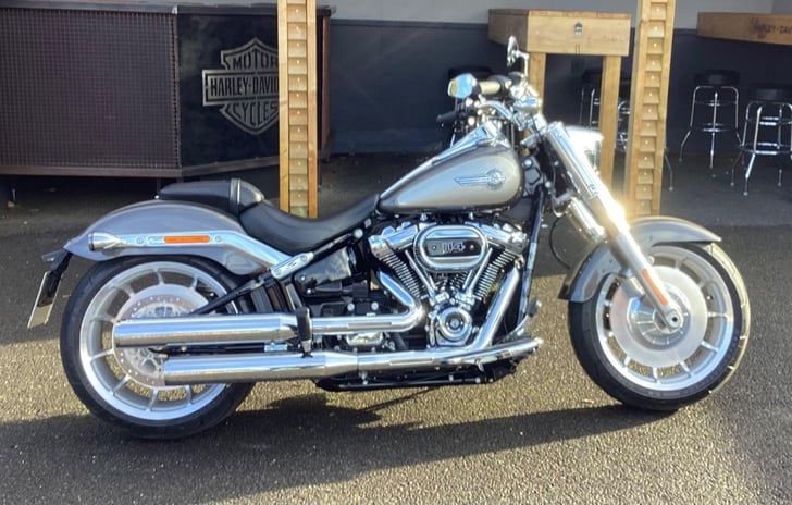 Harley-Davidson SOFTAIL 1870 FAT BOY 114 (TWO-TONE)