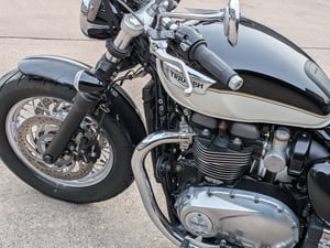 Used Triumph BONNEVILLE BONNEVILLE SPEEDMASTER for sale in Stoke On Trent | Image 3