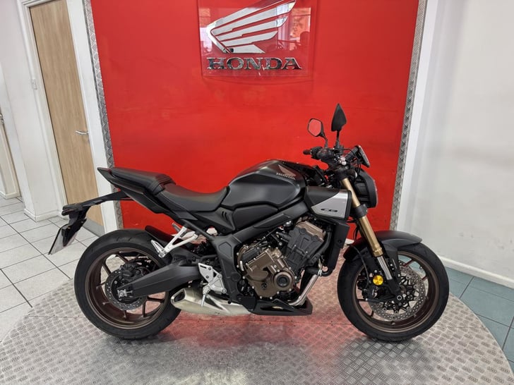 Honda CB650R E-Clutch