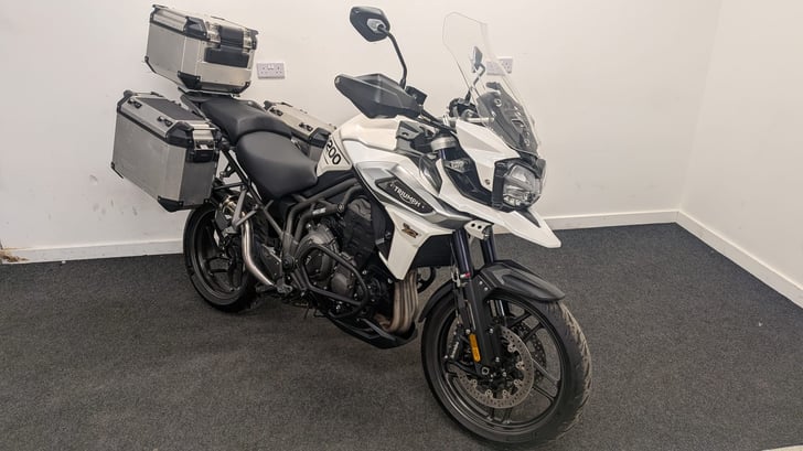 TRIUMPH TIGER 1200 XRT