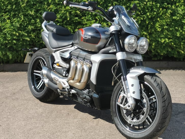 TRIUMPH ROCKET 3 GT