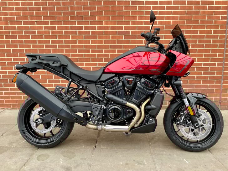 HARLEY-DAVIDSON PAN AMERICA 1250ST