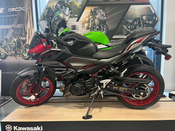 KAWASAKI Z500 SE