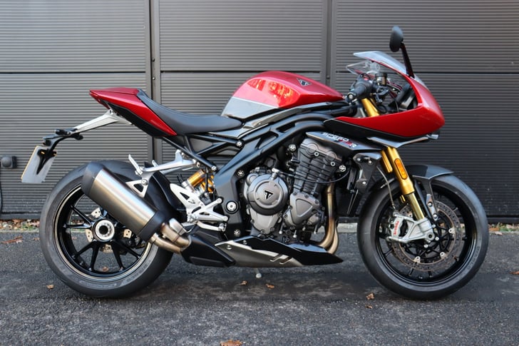 Triumph SPEED TRIPLE 1200 RR