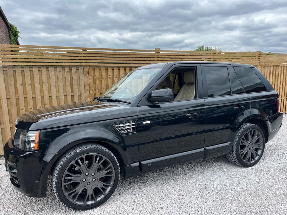 Used Land Rover RANGE ROVER SPORT RANGE ROVER SPORT 3.0 SD V6 HSE AUTO 4WD EURO 5 5DR for sale in Chesterfield