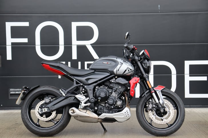 Triumph TRIDENT 660
