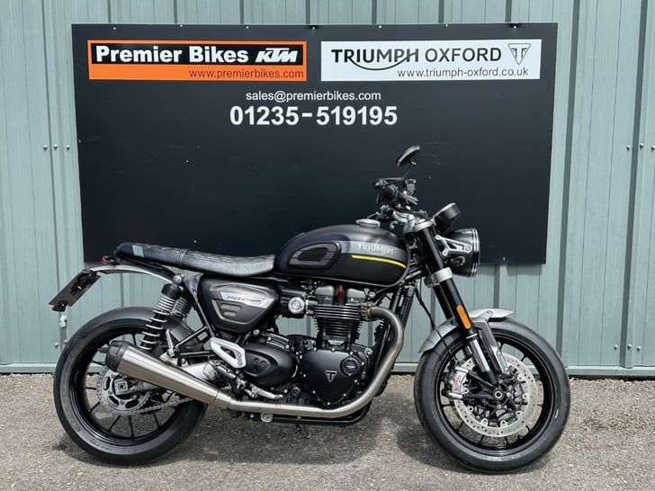 TRIUMPH SPEED TWIN 1200