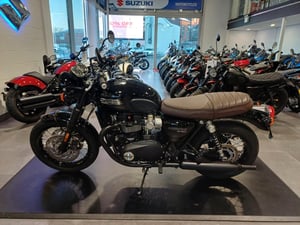 Triumph BONNEVILLE T120 BLACK