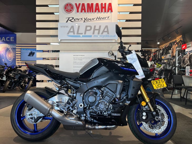 YAMAHA MT-10 1000 SP HYPER-NAKED