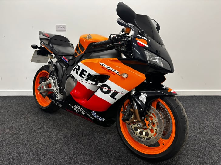 Honda CBR1000RR FIREBLADE
