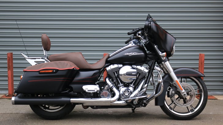Harley-Davidson TOURING FLHXS STREET GLIDE SPECIAL
