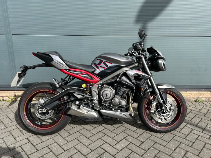 Triumph STREET TRIPLE 765 RS