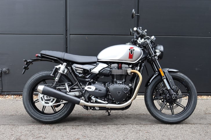 Triumph SPEED TWIN 900