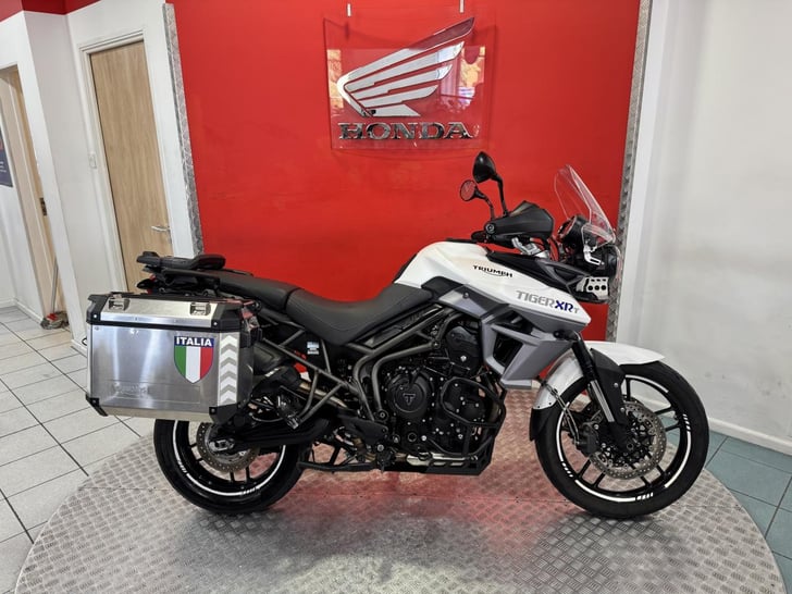 Triumph TIGER 800 XR