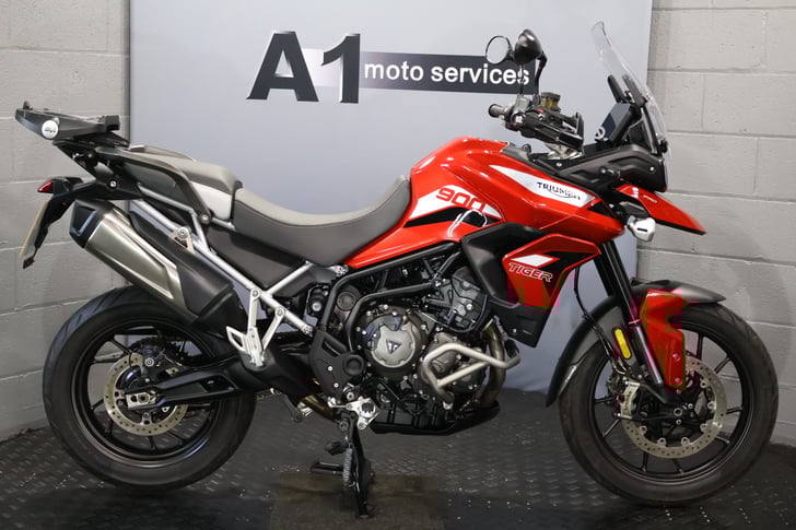 TRIUMPH TIGER 900 GT PRO