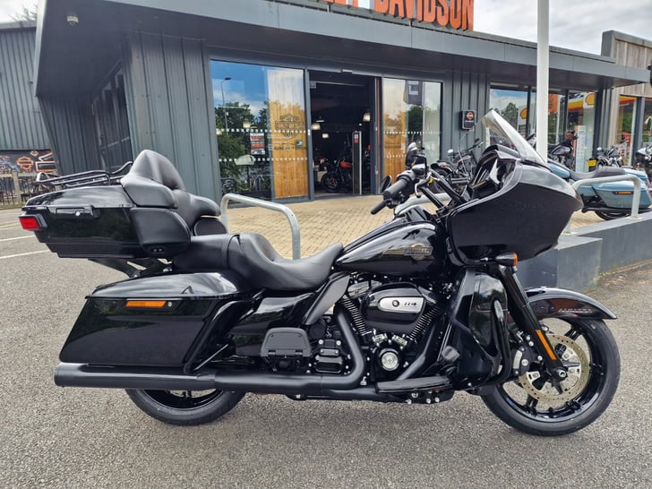 Harley-Davidson TOURING FLTRK ROAD GLIDE LIMITED