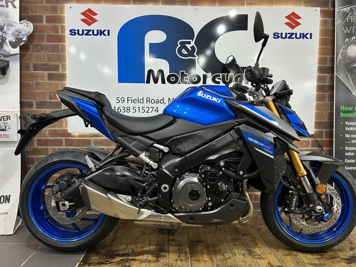 SUZUKI GSX-S1000 M6 