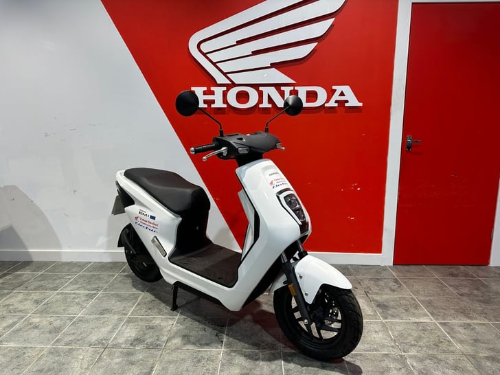 Honda EM1 E