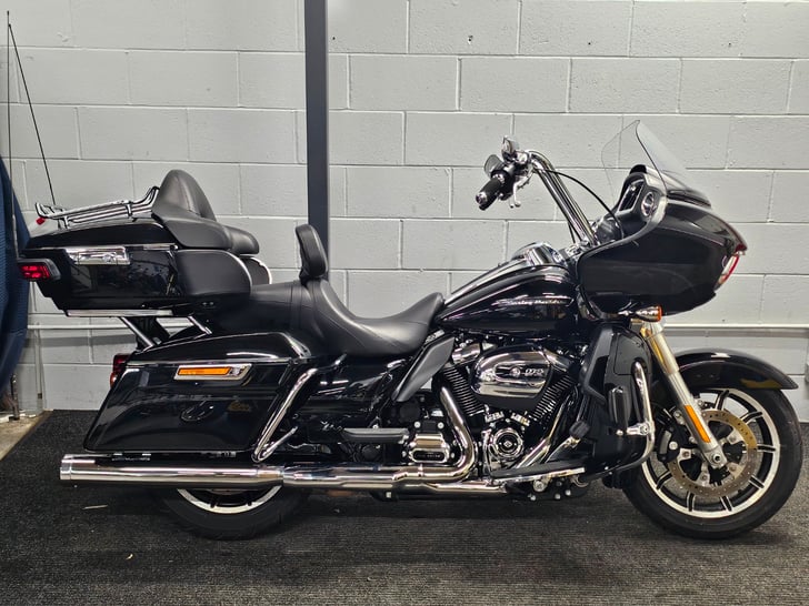 Harley-Davidson TOURING FLTRU ROAD GLIDE ULTRA