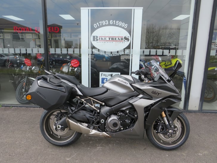 Suzuki GSX-S1000GT+