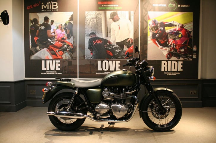 Triumph BONNEVILLE T100 865 STEVE MCQUEEN