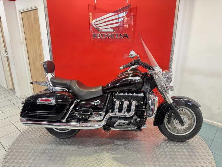 Triumph ROCKET III TOURING