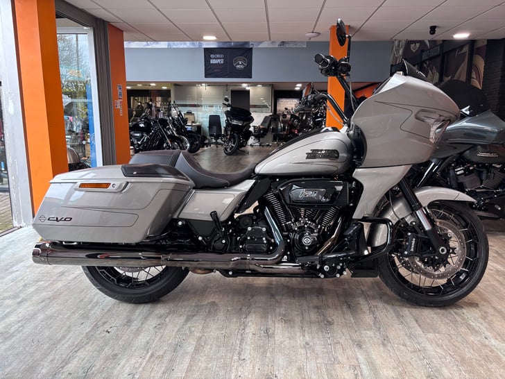 Harley-Davidson CVO ROAD GLIDE