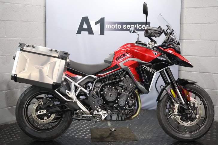 TRIUMPH TIGER 900 GT
