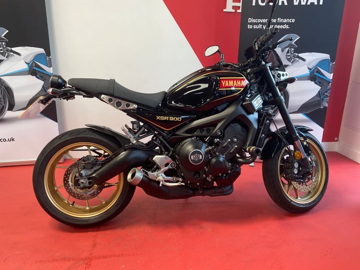 Yamaha XSR900