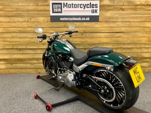 Used Harley-Davidson SOFTAIL BREAKOUT 117 SOFTAIL BREAKOUT 117 for sale in Swindon | Image 3