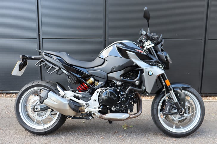 BMW F 900 R SE