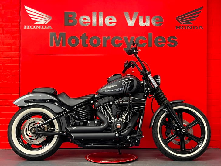 Harley-Davidson SOFTAIL FXBBS STREET BOB 114