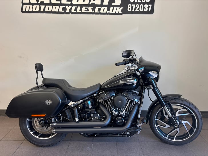 Harley-Davidson SOFTAIL FLSB SPORT GLIDE